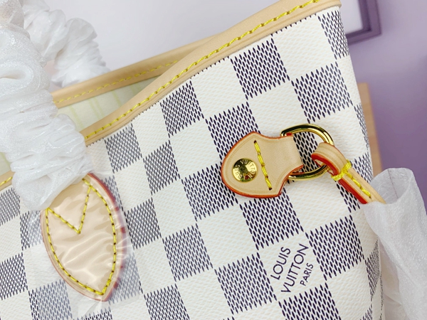 ルイヴィトンバッグ内部構造